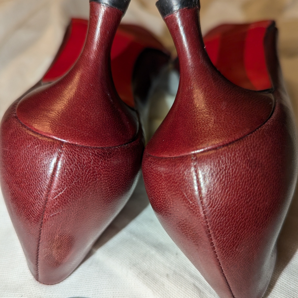 LOUBOUTIN - Elegant Burgundy Leather Heels